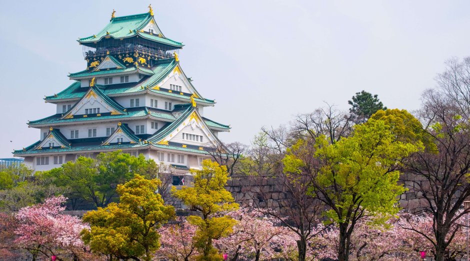 Замок Осака в Японии