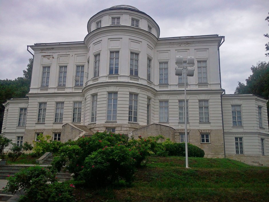Дворец Бобринских