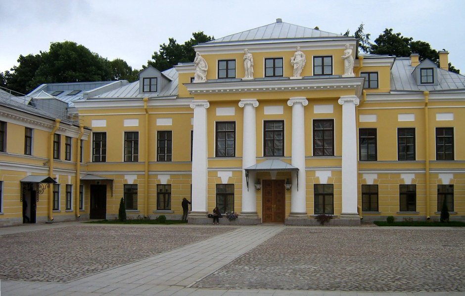 Дворец Бобринских в Санкт-Петербурге