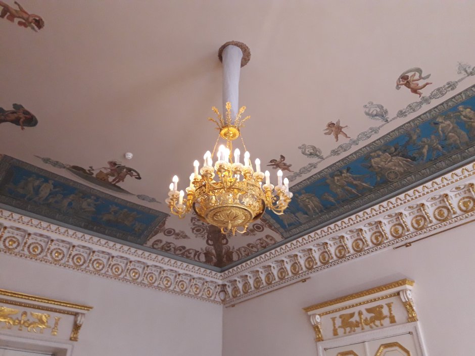 Дворец Бобринских внутри