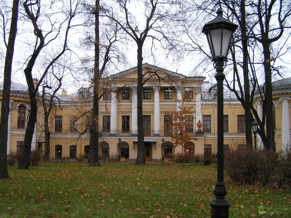 Дворец Бобринских