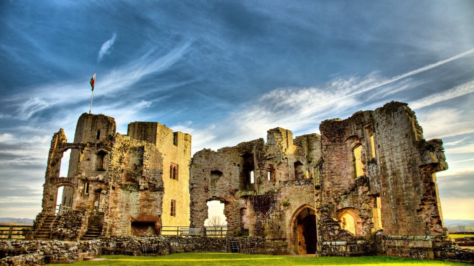 Замок Денби руины валлийской крепости