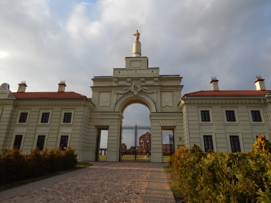Дворец в Ружанах 2022