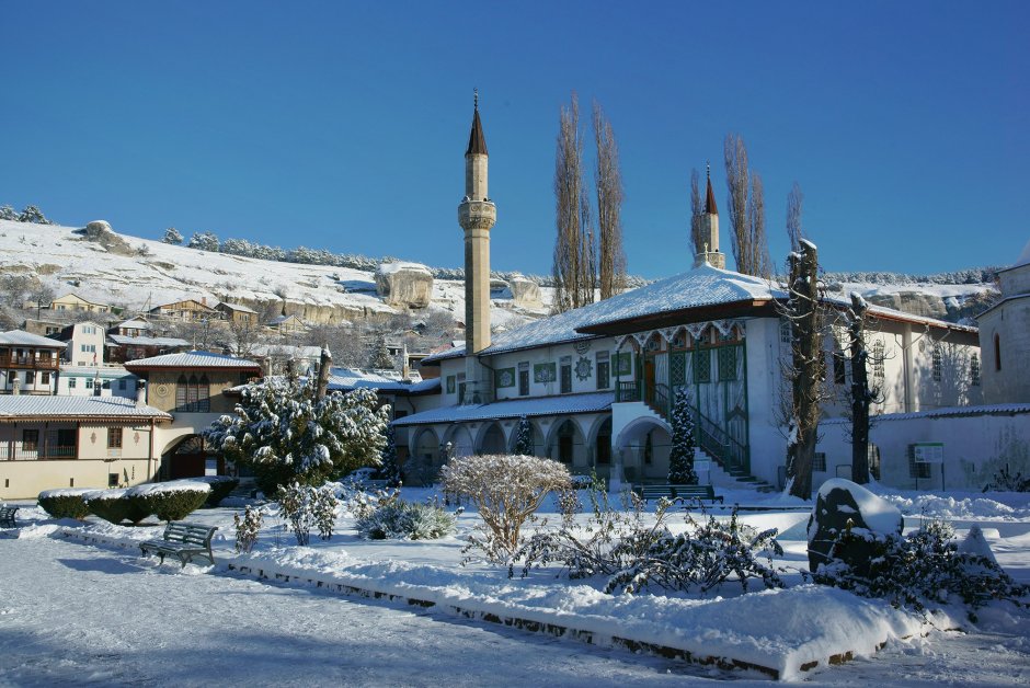 Бахчисарайский дворец зимой