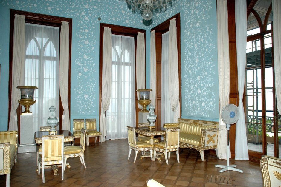 Лионский зал Екатерининского дворца