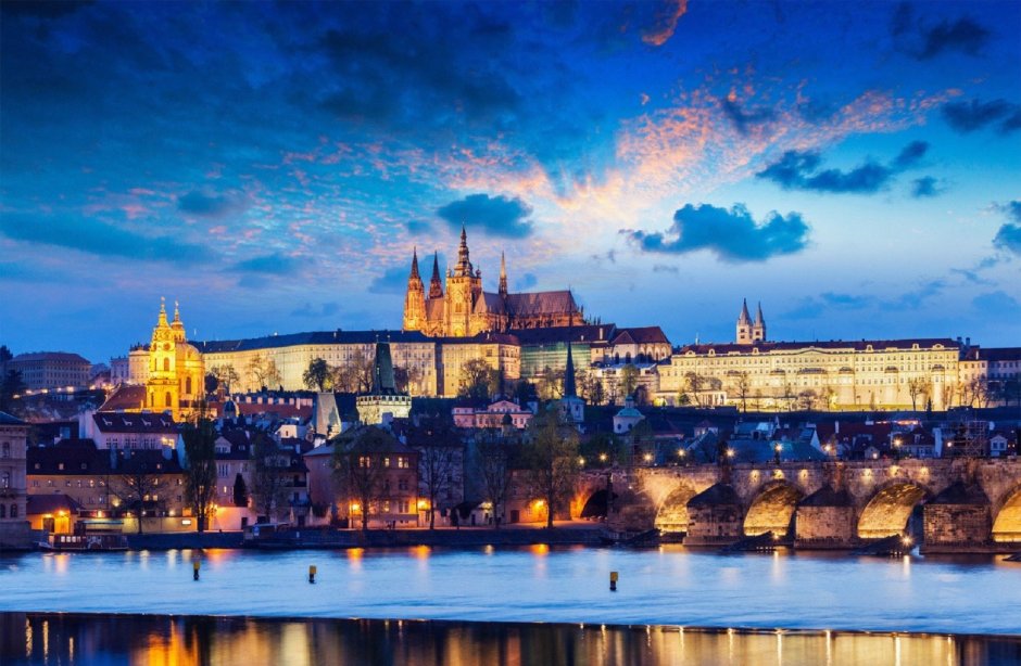 Замок над Влтавой в Праге