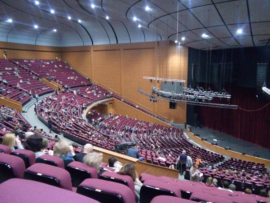 Крокус-Сити Холл концертный зал