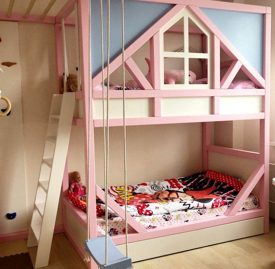 Двухэтажная кровать для принцесс