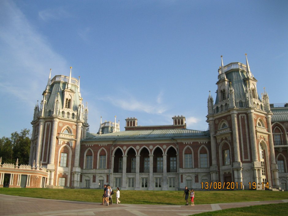 Большой дворец построенный Матвеем Казаковым в 1786—1796 годах