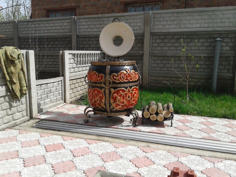 Стационарный узбекский дровяной тандыр