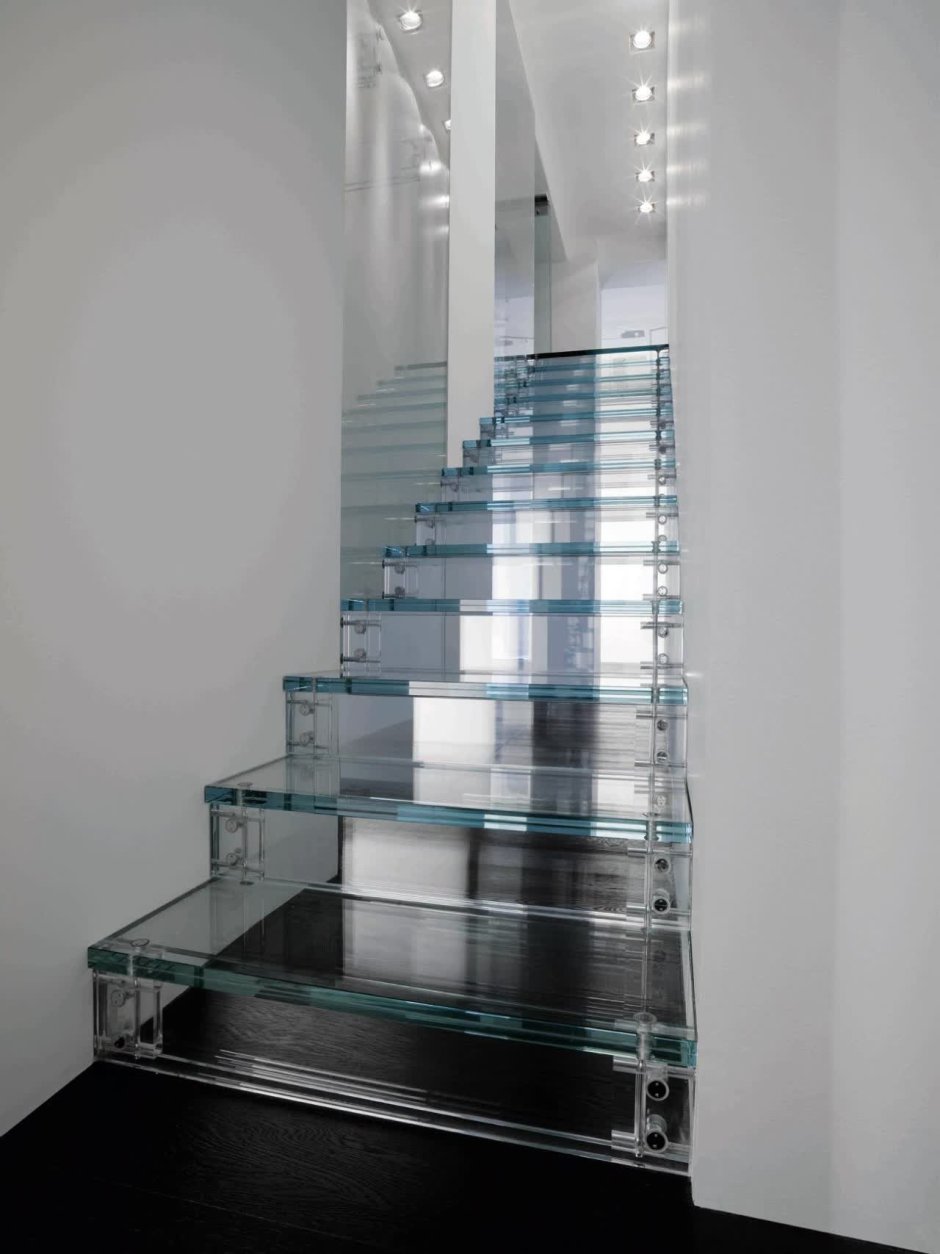 Лестница Curved Staircase