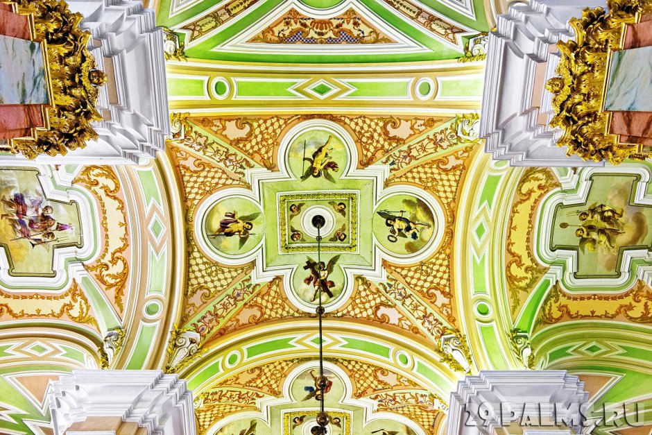Иконостас Петропавловского собора в Петербурге