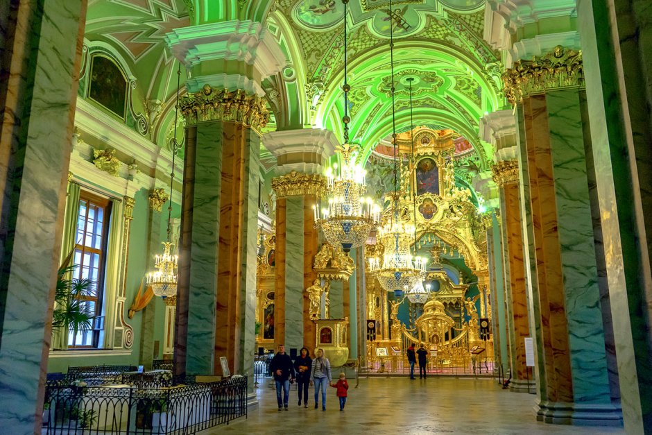 Петропавловский собор Санкт Петербург изнутри