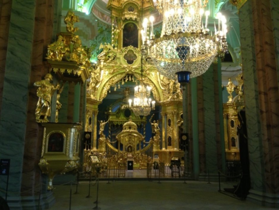 Петропавловская Церковь Петергоф внутри