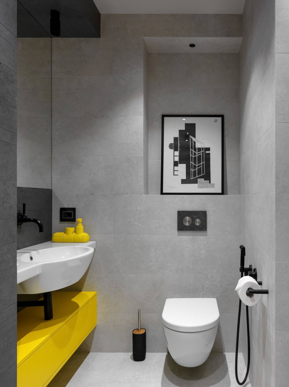 Туалет с инсталляцией в современном стиле