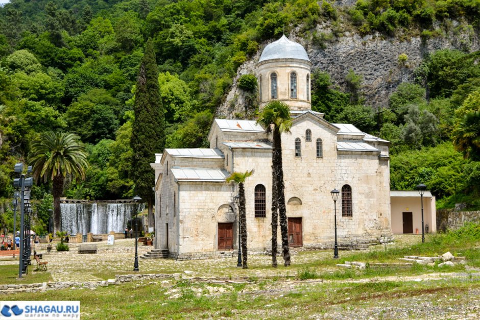 Афон монастырь Абхазия озеро