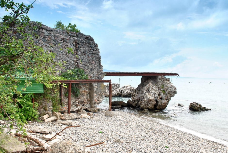 Замок Баграта Сухум