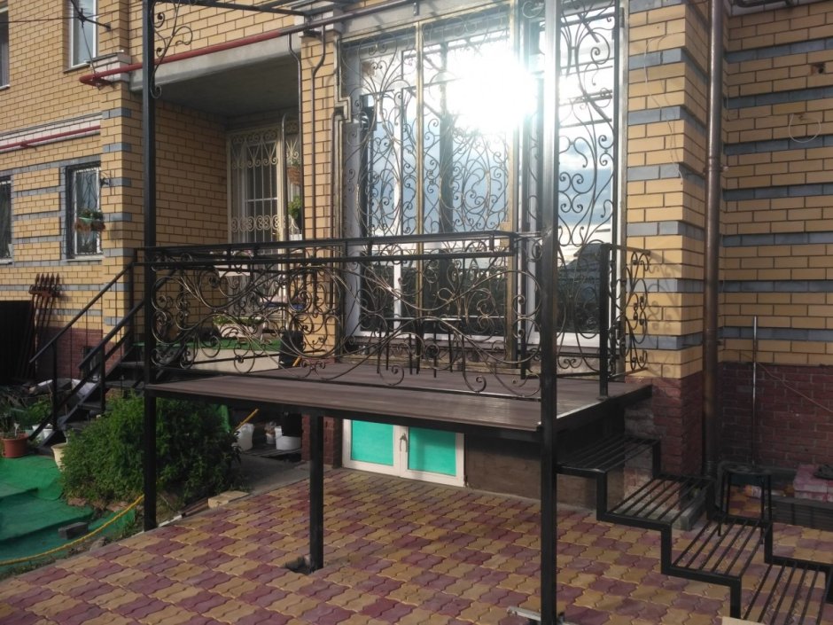Кованые террасы к дому
