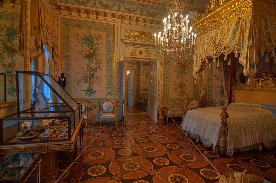 Екатерининский дворец опочивальня