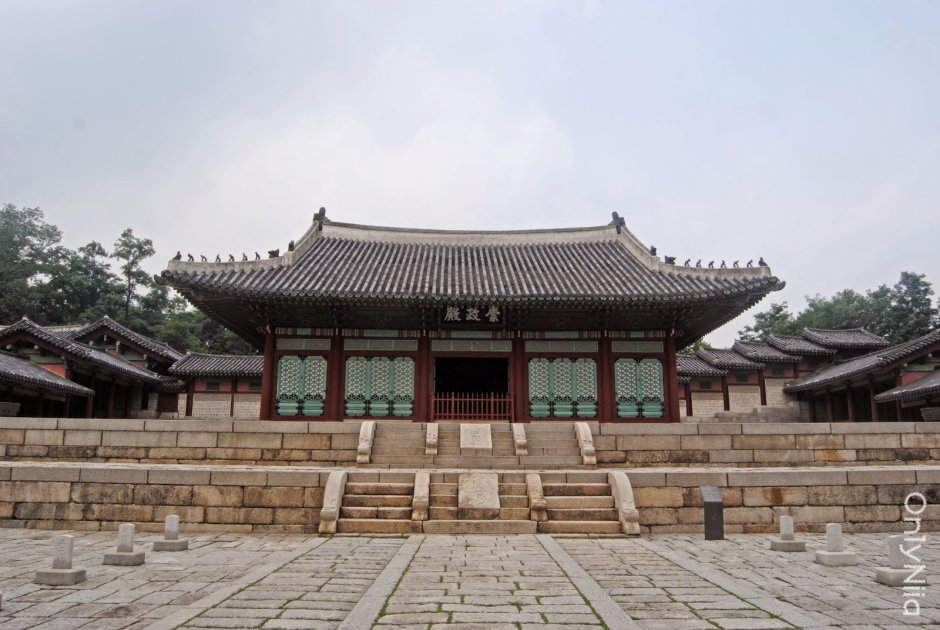 Корея достопримечательности дворец Кёнхигун
