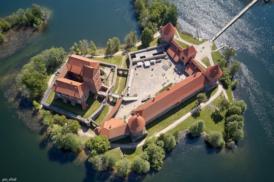 Тракайский островной замок Литва