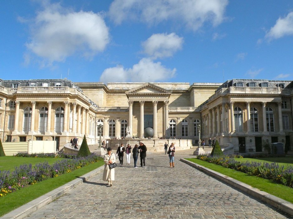Дворец герцогини бурбонской