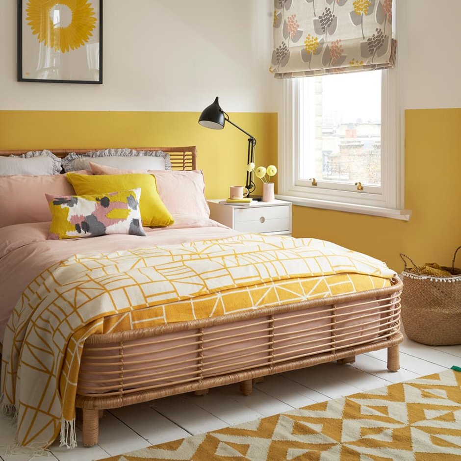 Dulux Almond White