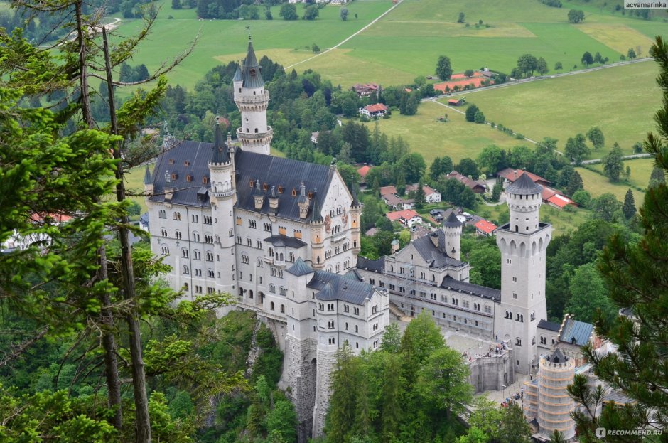 Замок Нойшванштайн (Баварские Альпы)