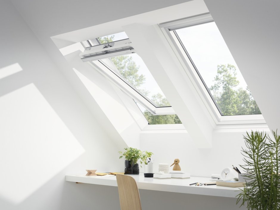 Мансардное окно Rehau 500x1500
