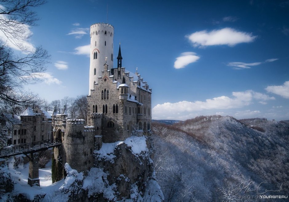 Замок Лихтенштейн Германия зимой