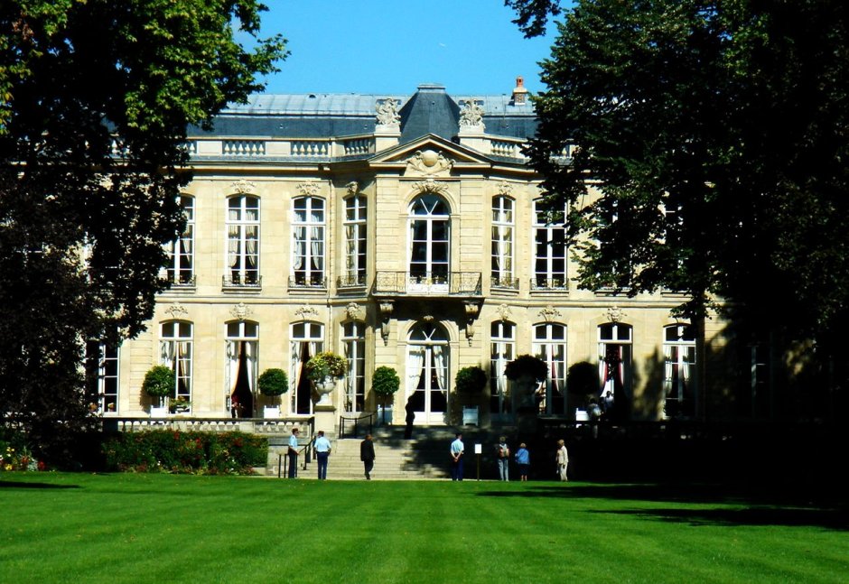 Отель Матиньон в Париже