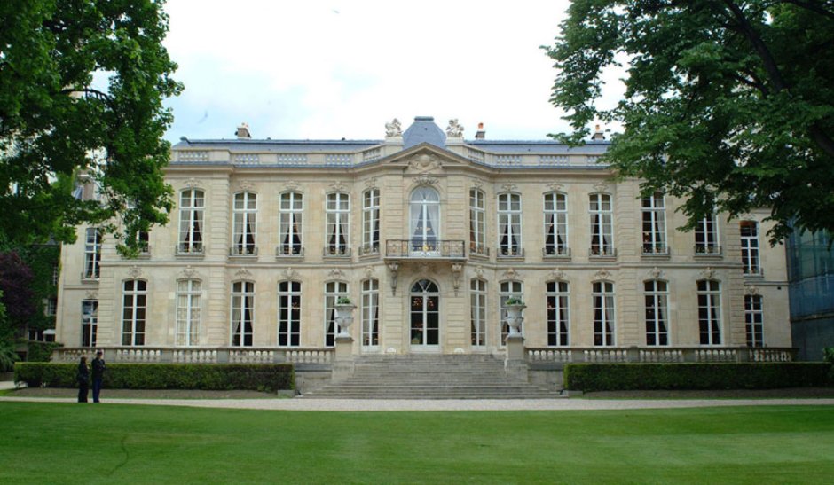 Дворец Матиньон Париж