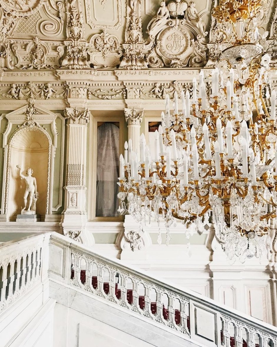 Белый дворец Санкт-Петербург