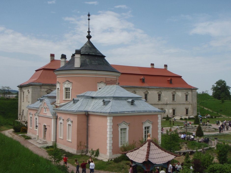 Луг Золочев Львовская область деревня