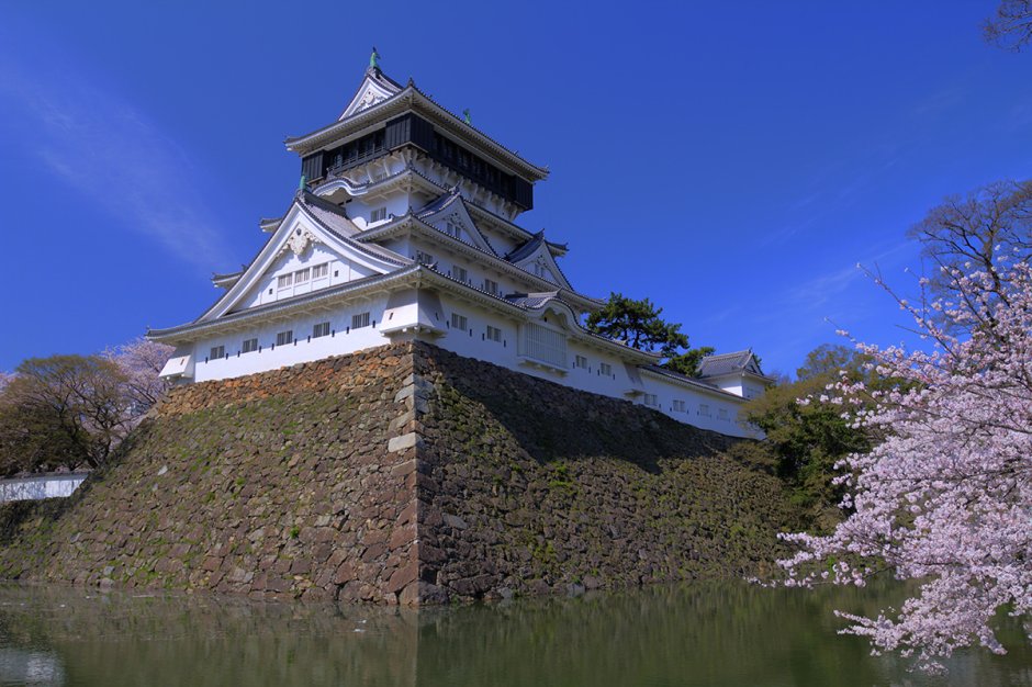 Замок Химэдзи в Японии детали