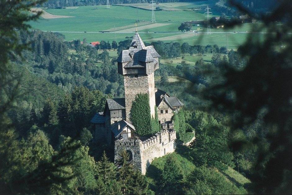 Замок Falkenstein Австрия