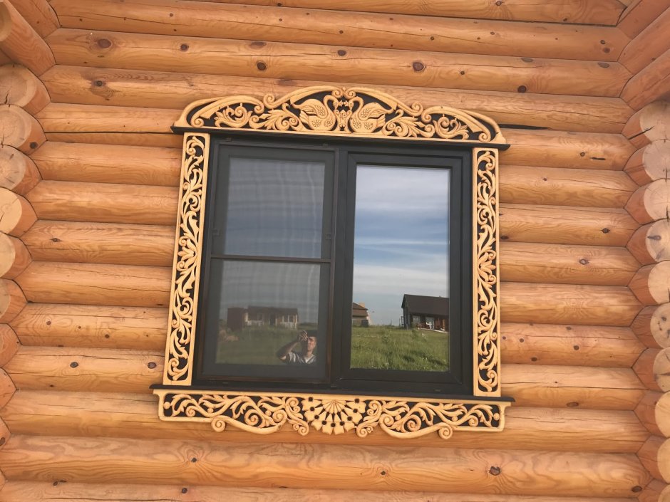 Пластиковые резные ставни на окна