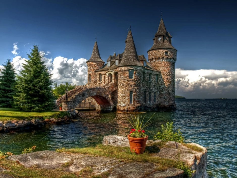 Замок Болдта (Boldt Castle) // тысяча островов (Онтарио)