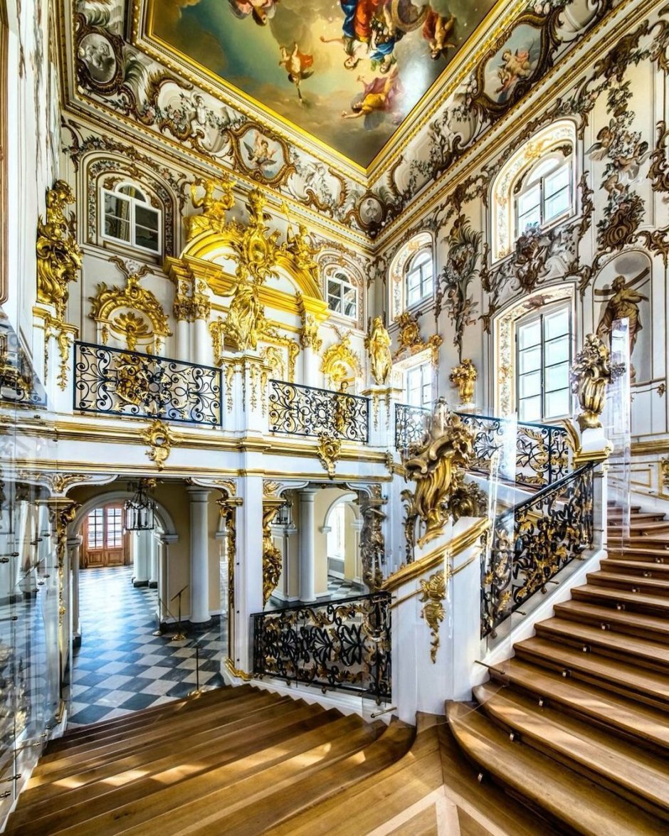 Замок Брюль дворец Аугустусбург интерьеры