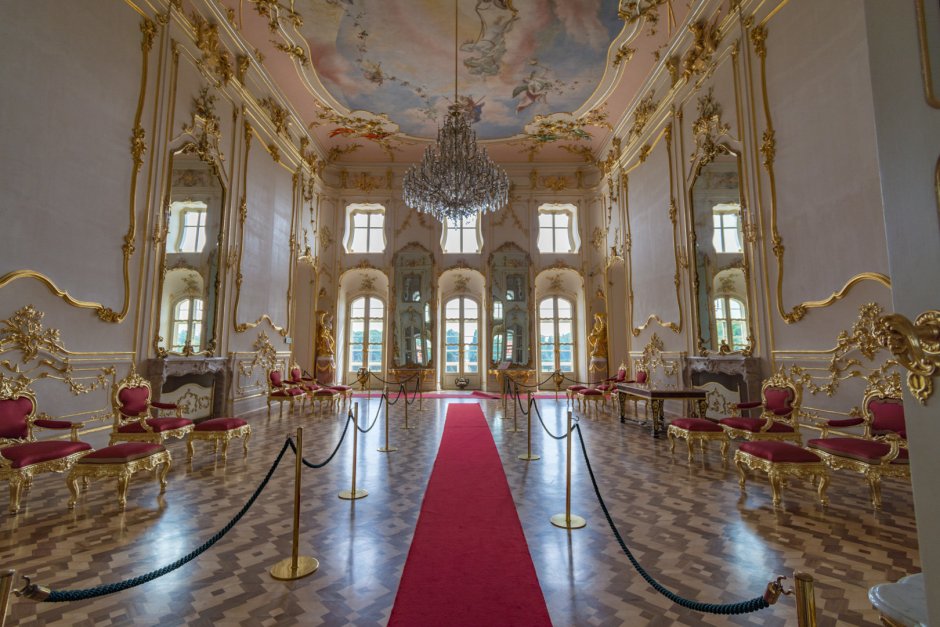Венгрия дворец Эстерхази внутри