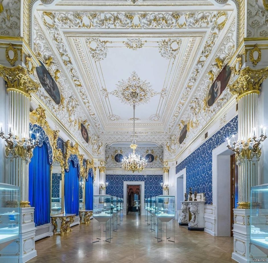Интерьеры Аничкова дворца в Санкт-Петербурге