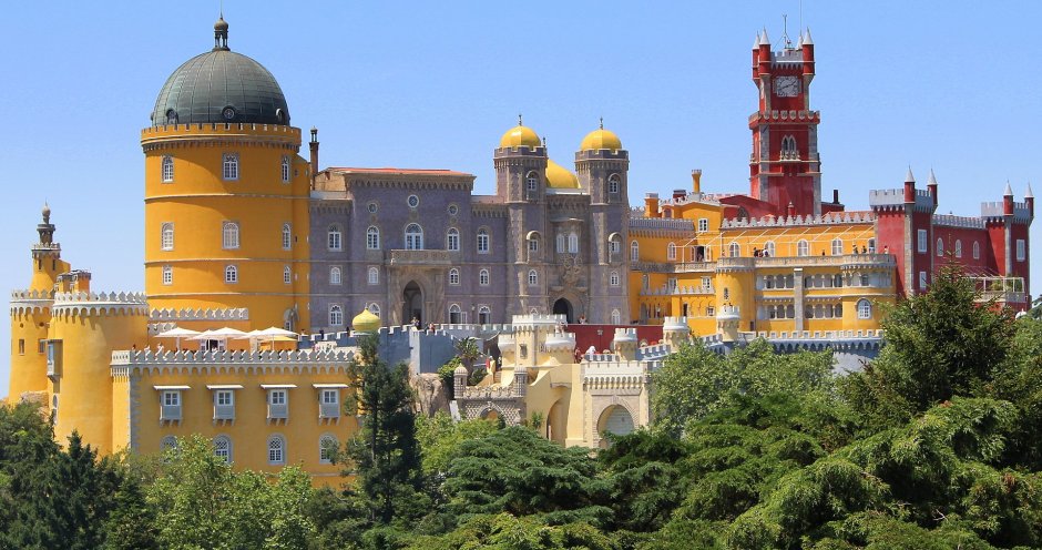 Фотообои португальский замок