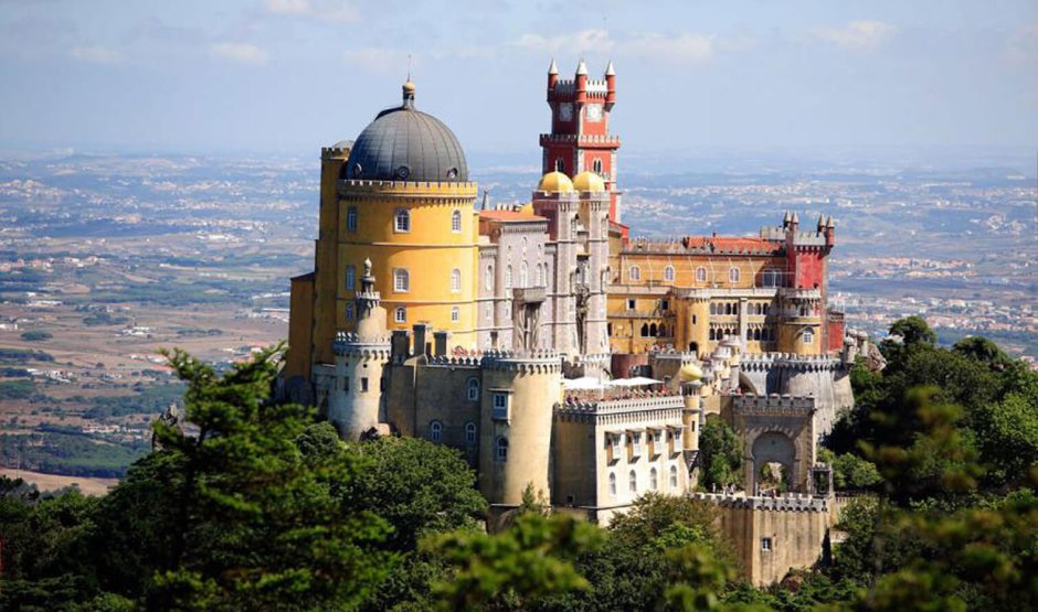 Дворец Мавра в Португалии в Синтре