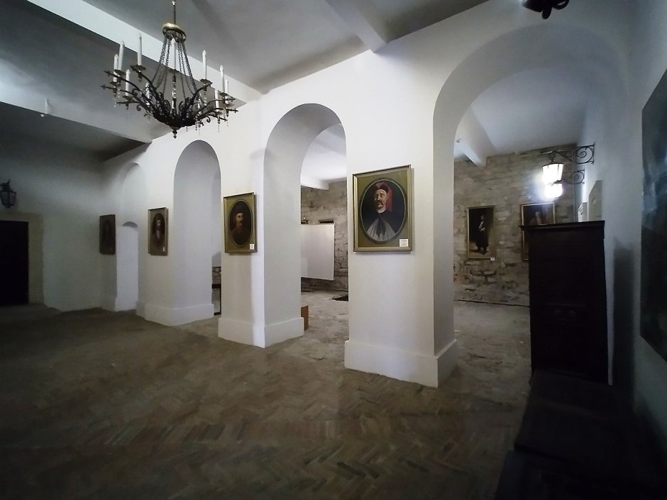 Украина Тернополь ул. Збаражская 9