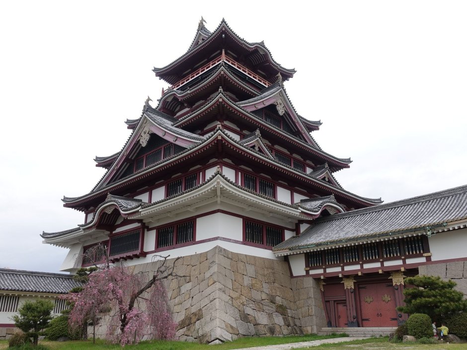 Заброшенный храм в Японии арт