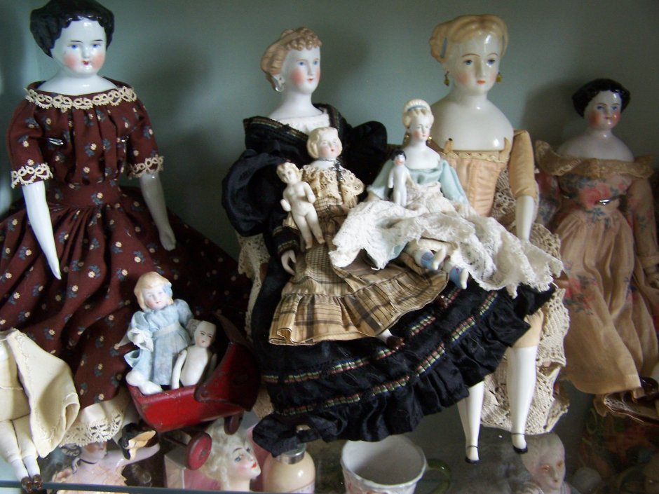 Первые фарфоровые куклы в России