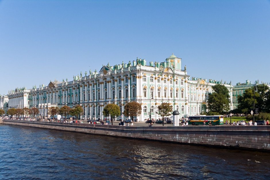 Дворцовая набережная зимний дворец