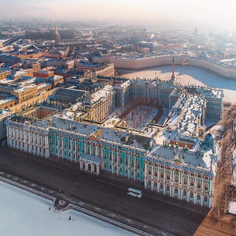 Дворцовая площадь зимний дворец