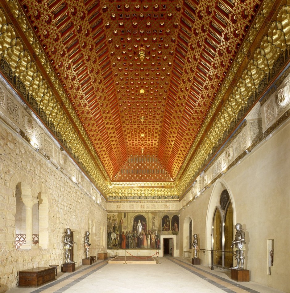 43) Замок Алькасар. IX В. Сеговия. Испания.