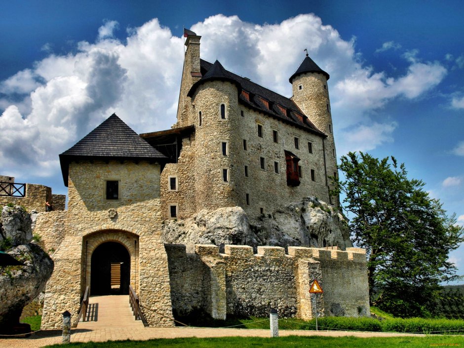 Замок Чоха в Польше